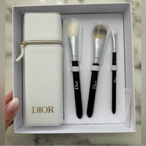 Dior Limited Edition Black Handle Makeup Brush Set with White Zip Case newin box